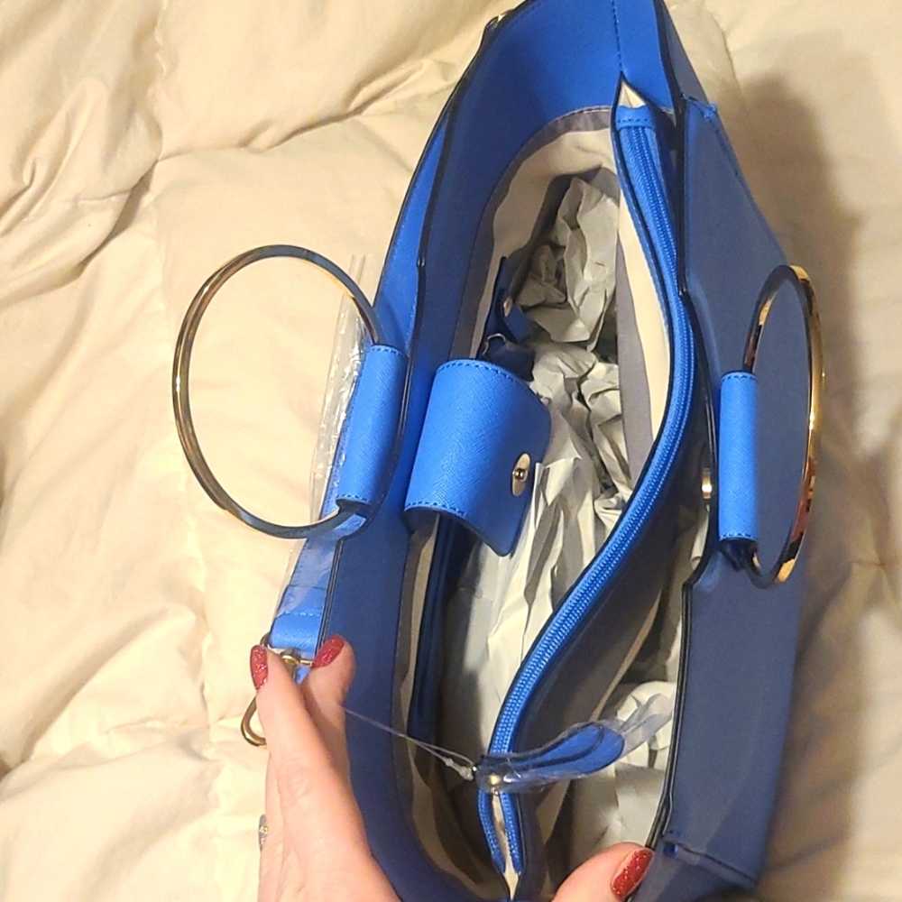 Purse - Picture 3 of 4